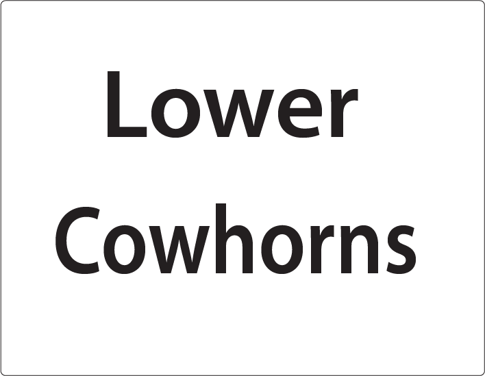 Lower Cowhorns -27mm x 36mm Black Print on White Label, 400 per roll